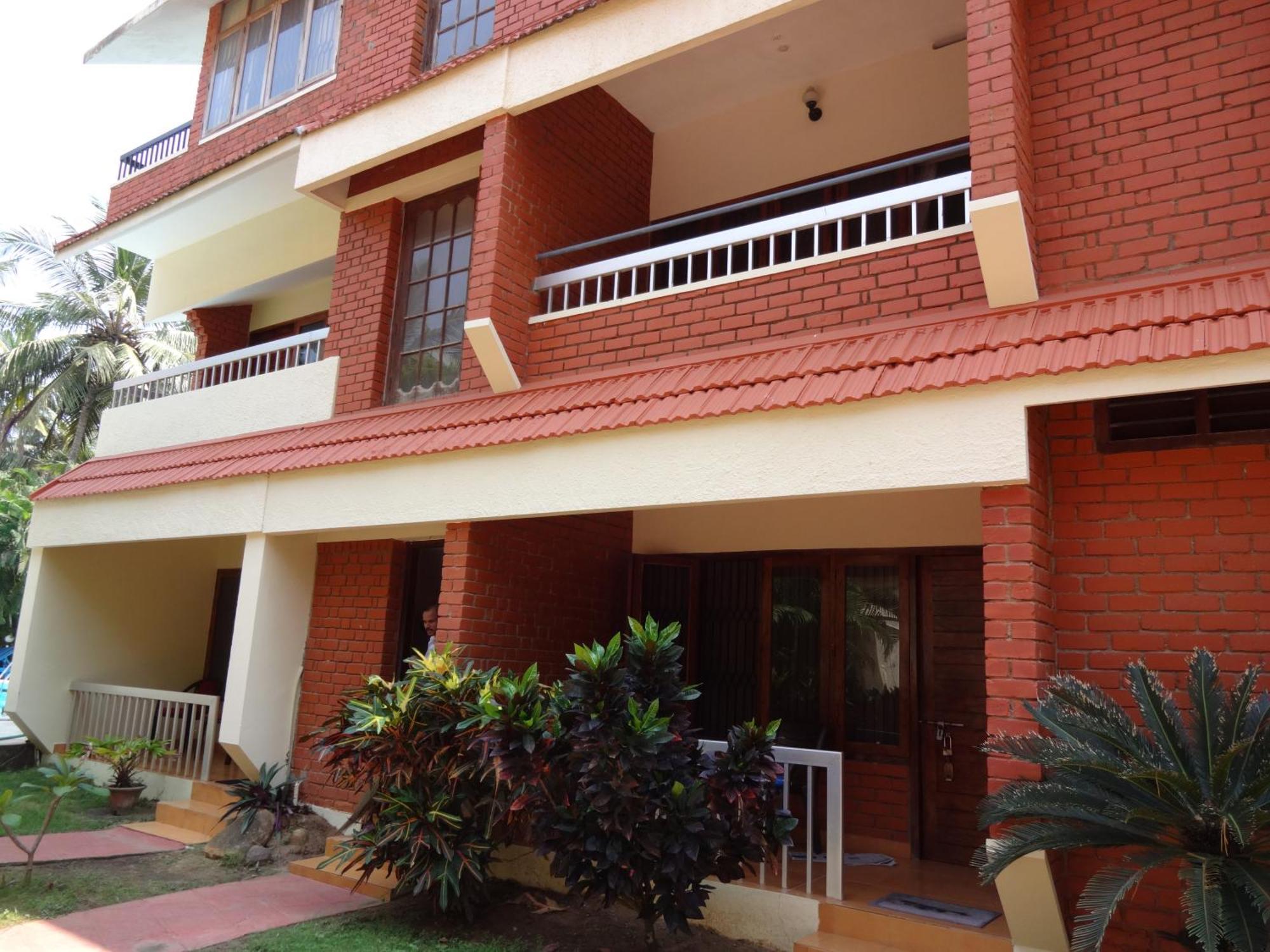 Hotel Thushara Kovalam Exterior photo