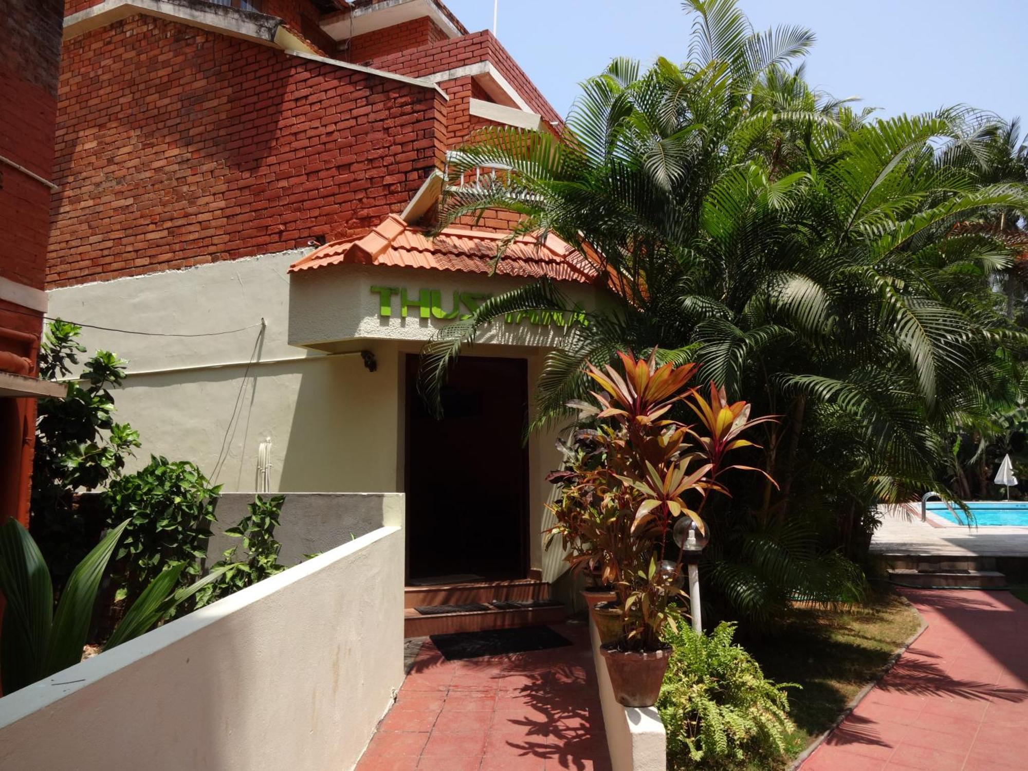 Hotel Thushara Kovalam Exterior photo