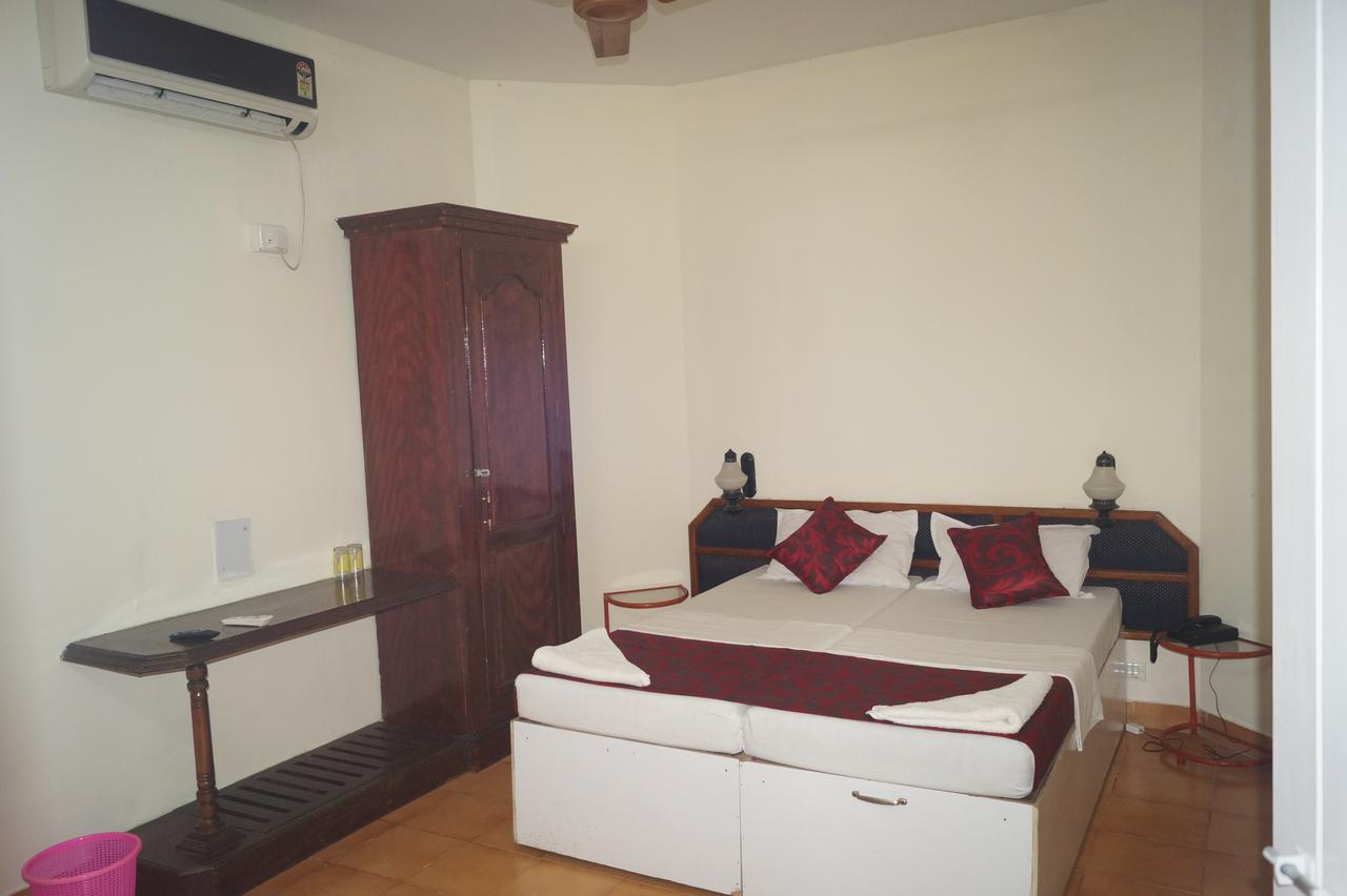 Hotel Thushara Kovalam Exterior photo